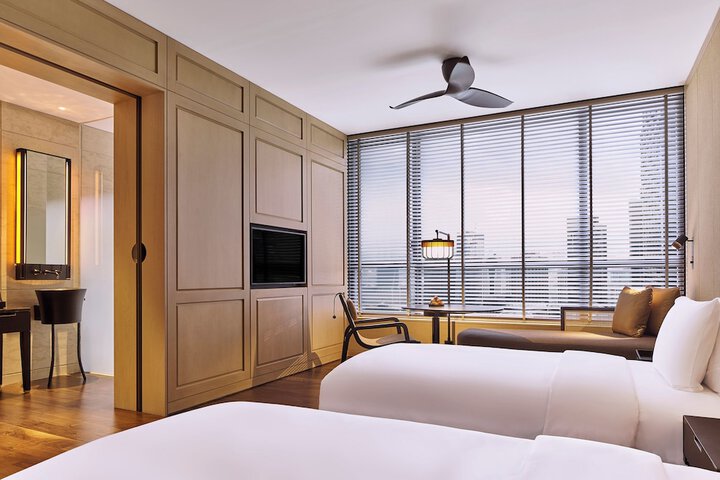 Room 31 of 64