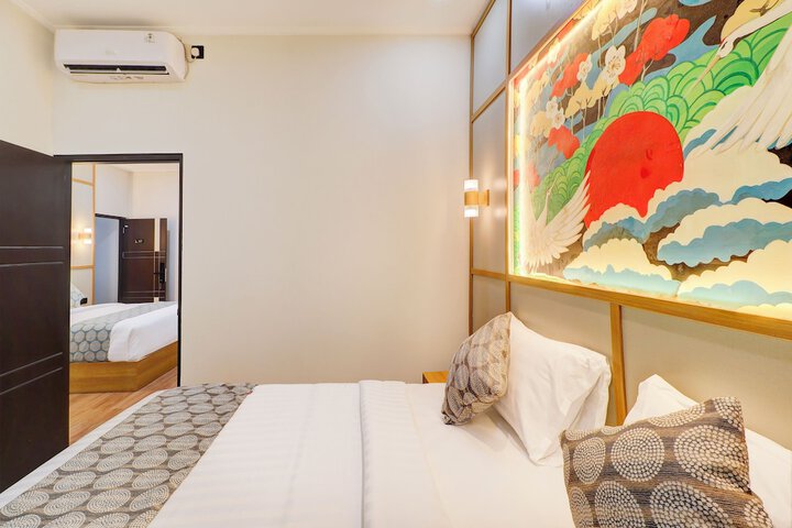 Room 12 of 36