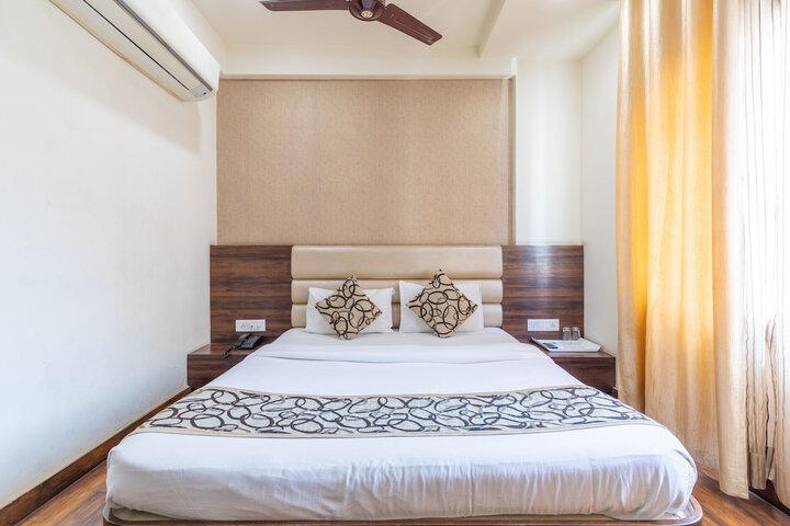 Room 14 of 38