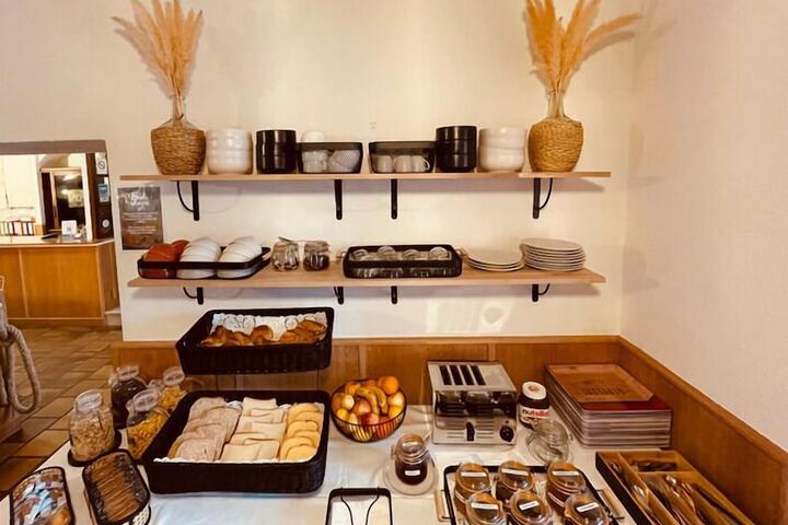 Dining 58 of 66