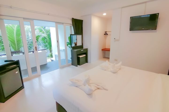 Room 28 of 114
