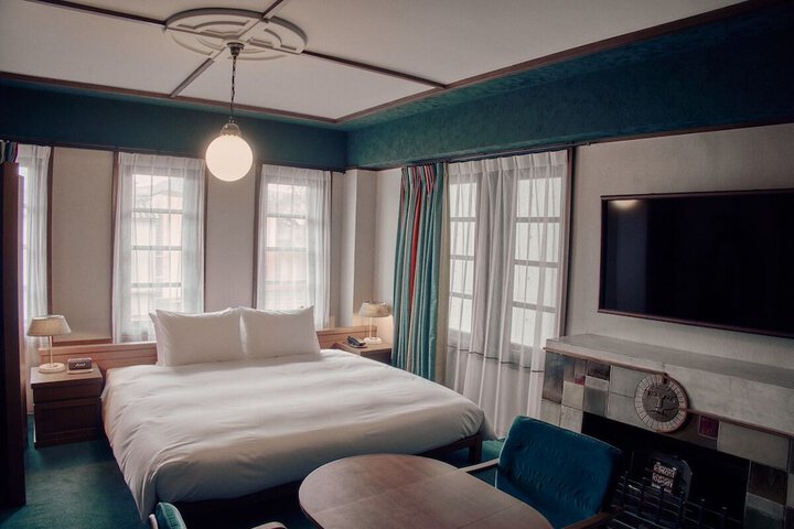Room 25 of 106