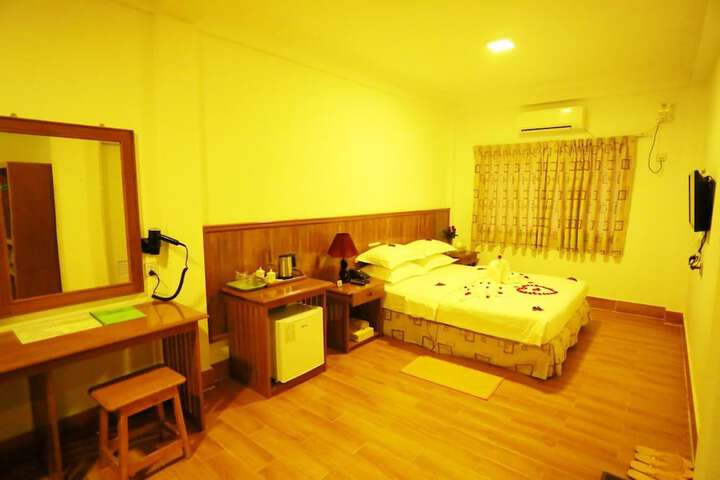 Sky Hotel Hlaing Thar Yar Yangon
