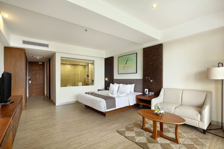 Room 10 of 53