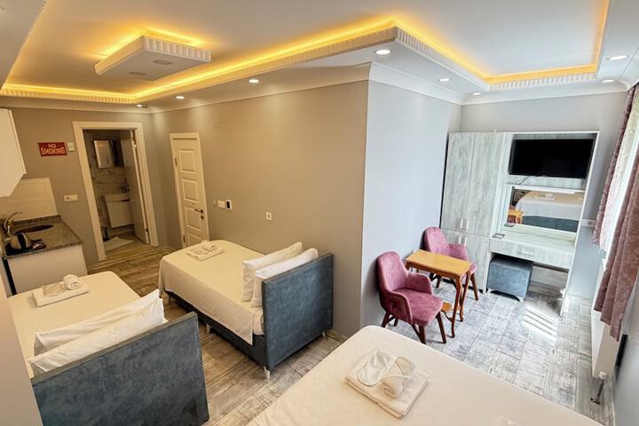 Room 21 of 105