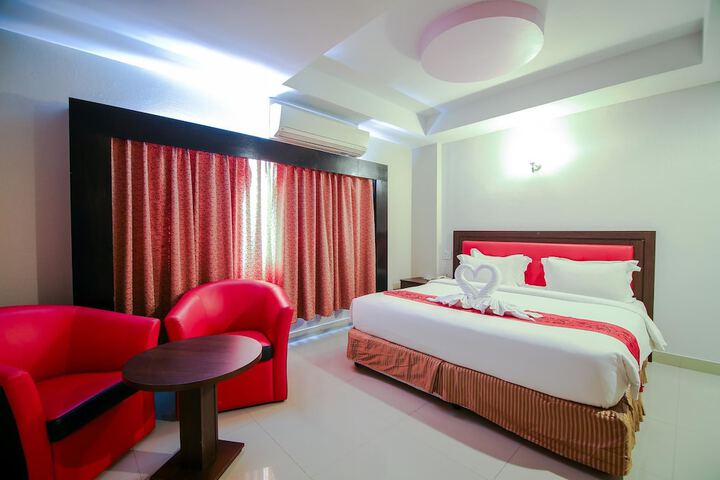 Room 15 of 25