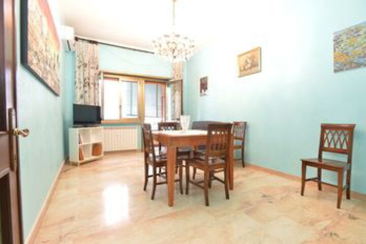 Room 16 of 19