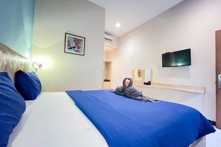 Room 7 of 42