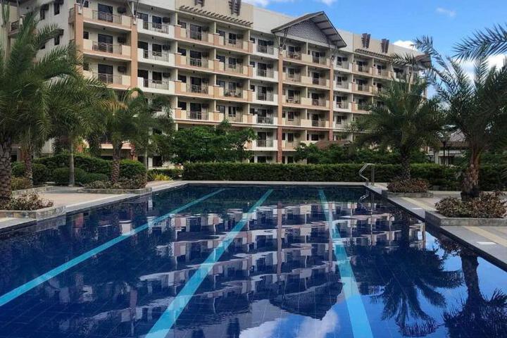 Two Bedroom with Balcony 70sqm -Pasig