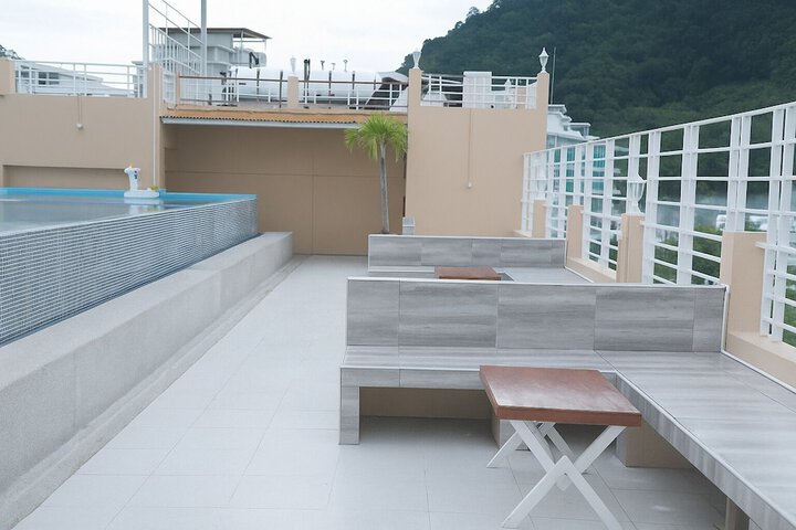 Terrace/Patio 123 of 127