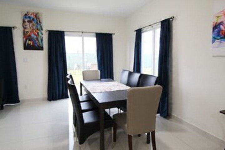 Room 14 of 34
