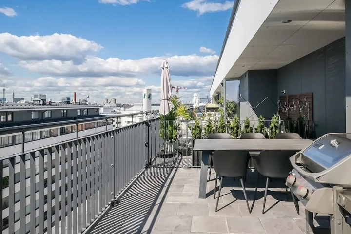 Terrace/Patio 7 of 12