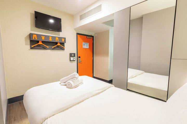 Room 20 of 55
