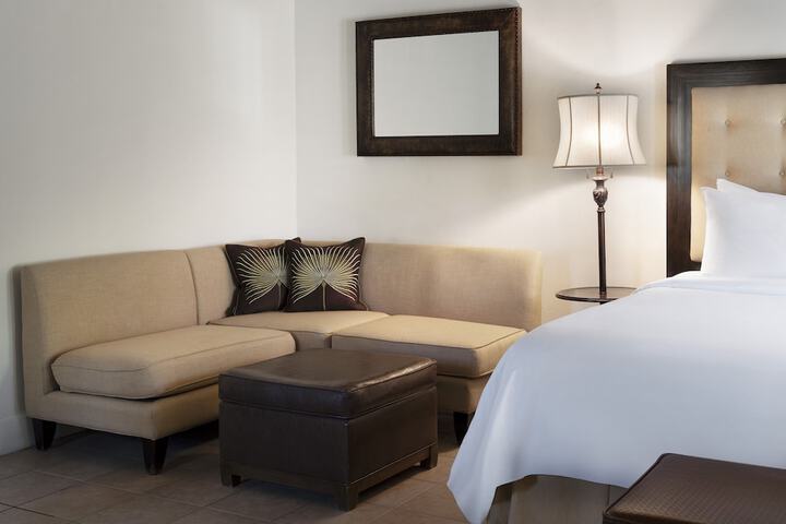 Room 14 of 75