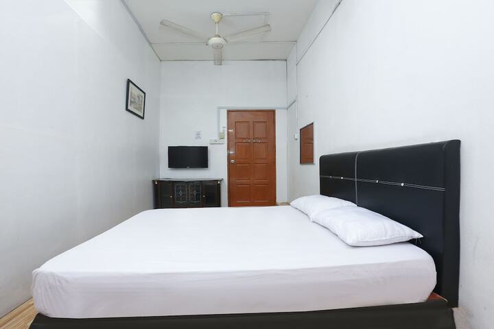 Room 14 of 22
