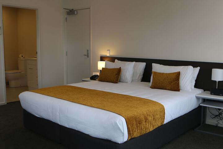 Room 14 of 35
