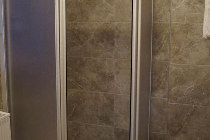 Room 33 of 35