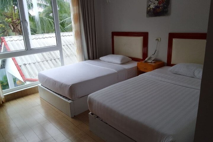 Room 4 of 36