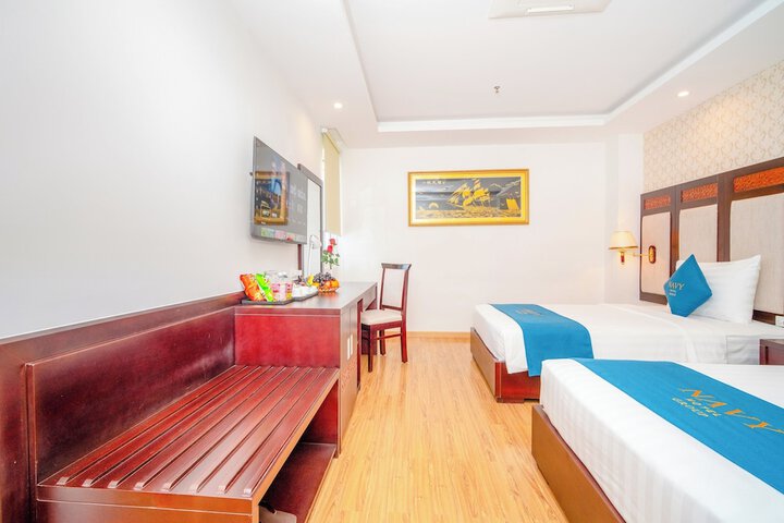 Room 21 of 164