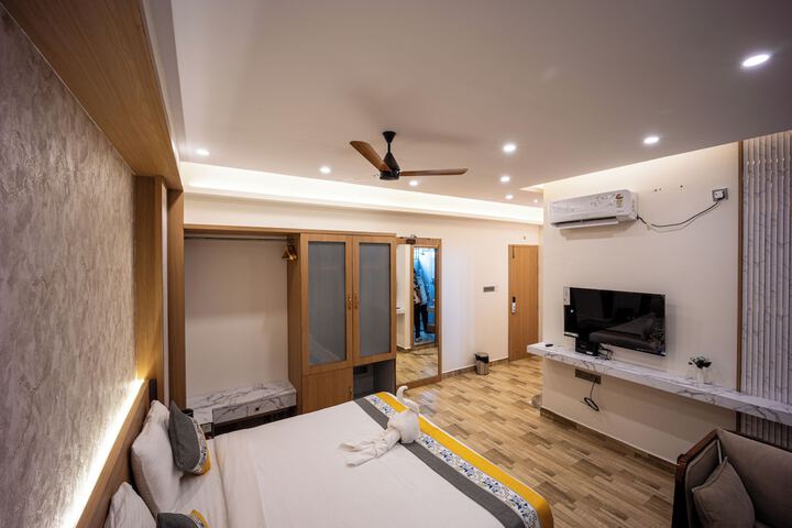 Room 13 of 70