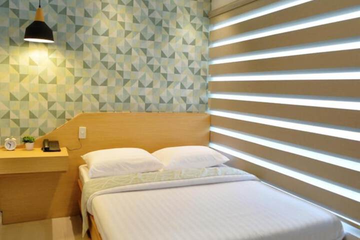 Room 19 of 42