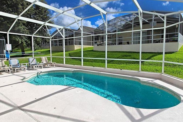 Pool 11 of 13