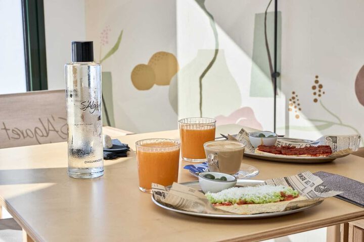 Breakfast/Coffee Service 22 of 29