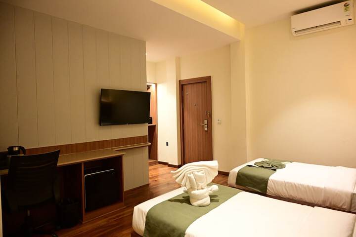 Room 19 of 48