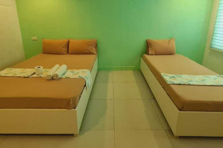 Room 5 of 87
