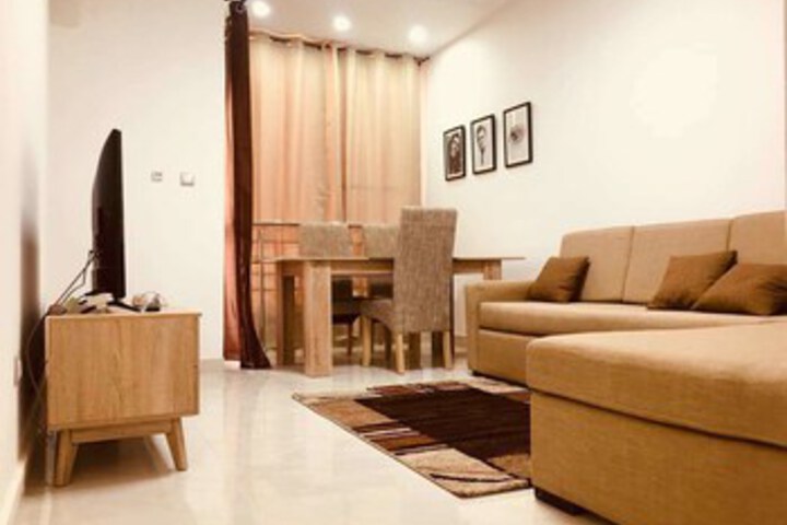 Room 8 of 10