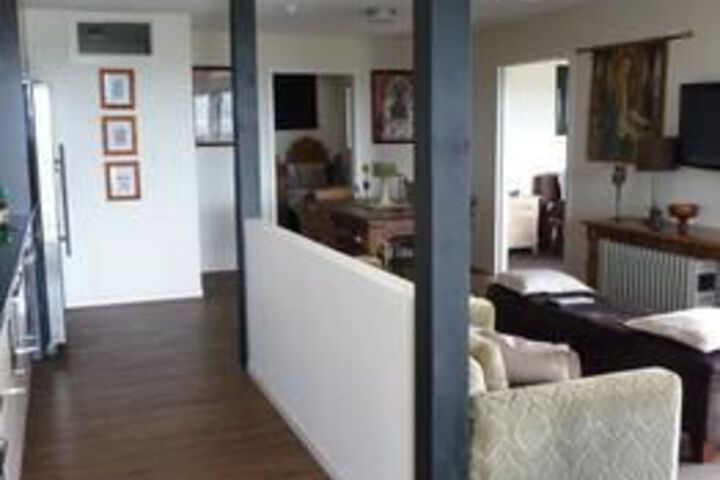 Room 15 of 16