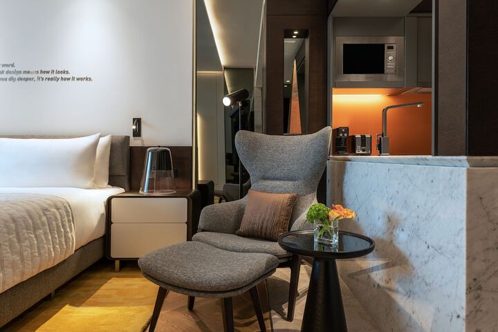 Room 43 of 188