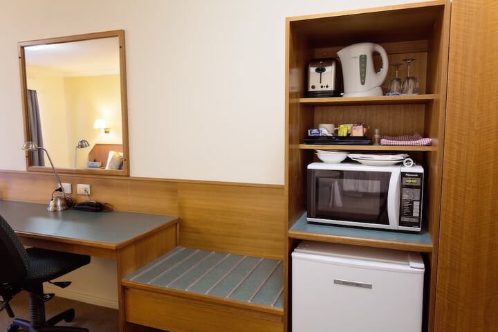 Room 11 of 74