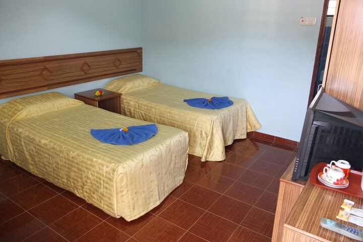 Room 25 of 64