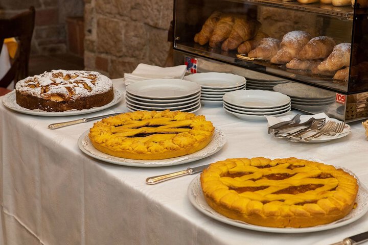 Breakfast/Coffee Service 66 of 106