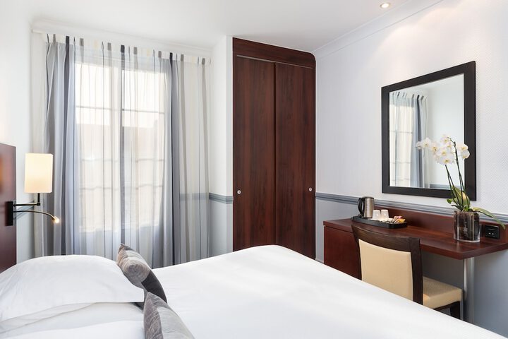 Room 46 of 84