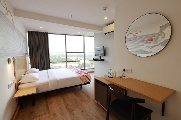 Room 40 of 61