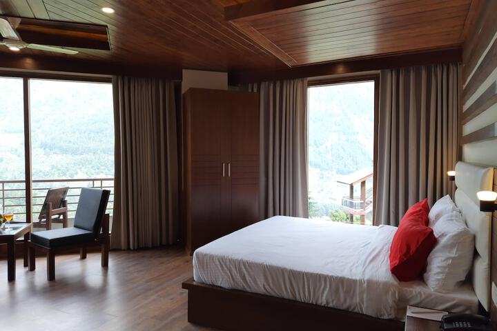 Room 14 of 22