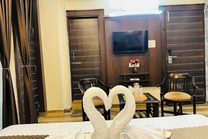 Room 28 of 36