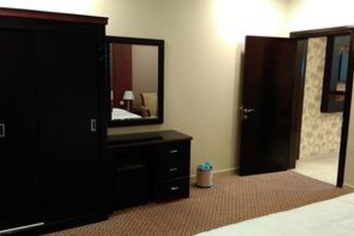 Room 26 of 39