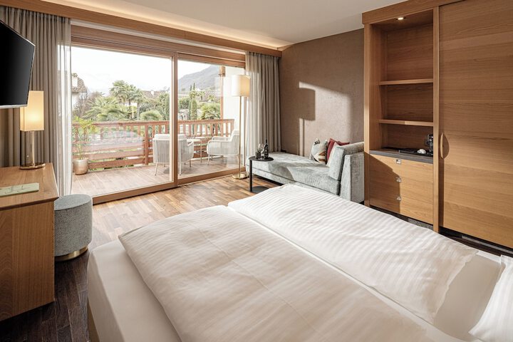 Room 15 of 76