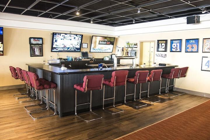 Sports bar