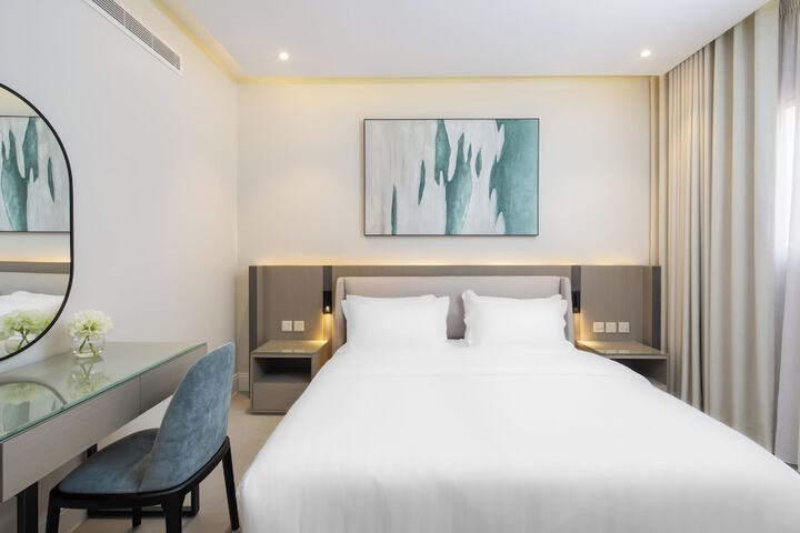 Room 18 of 33