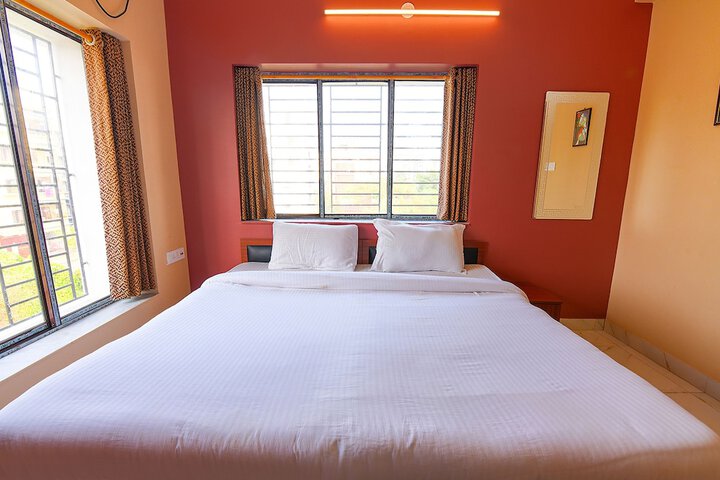 Room 5 of 23