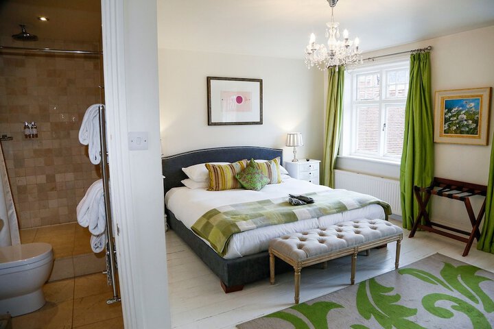 Room 14 of 59