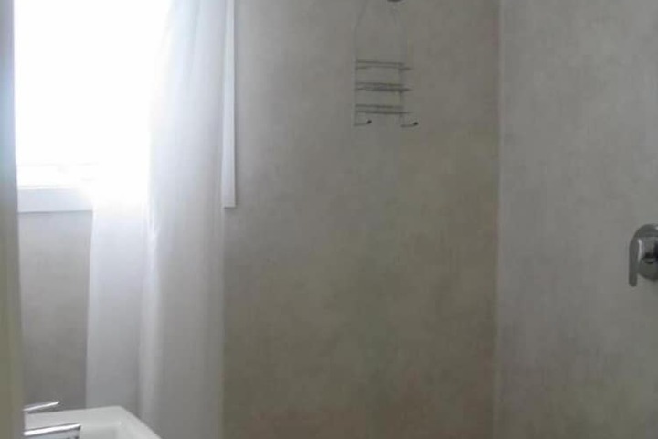 Room 14 of 30