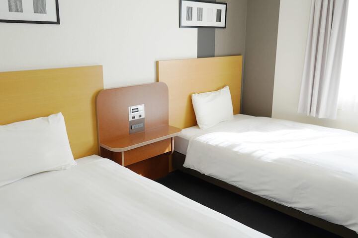 Room 11 of 44