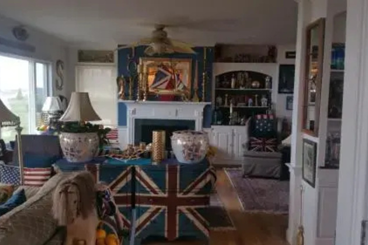 Room 16 of 27