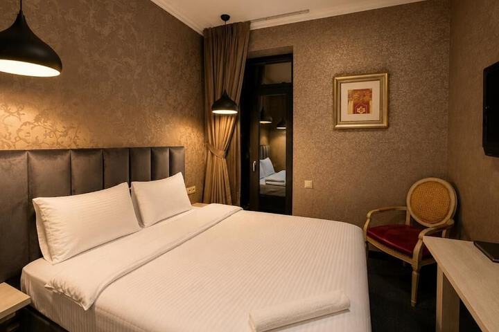 Room 56 of 163