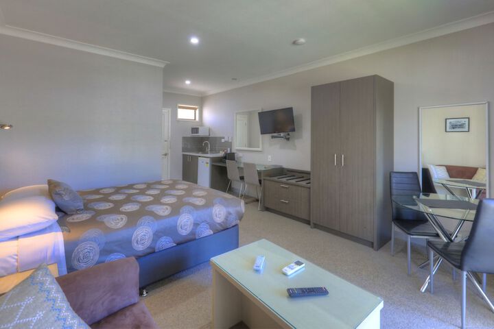 Room 15 of 31